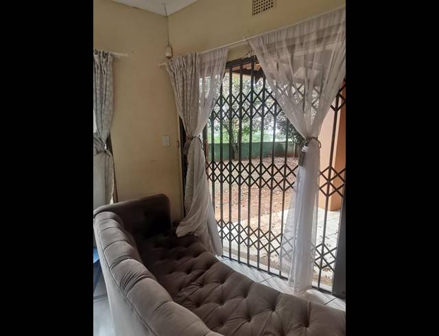 3 BEDROOM SIMPLEX FOR SALE IN EMPANGENI CENTRAL